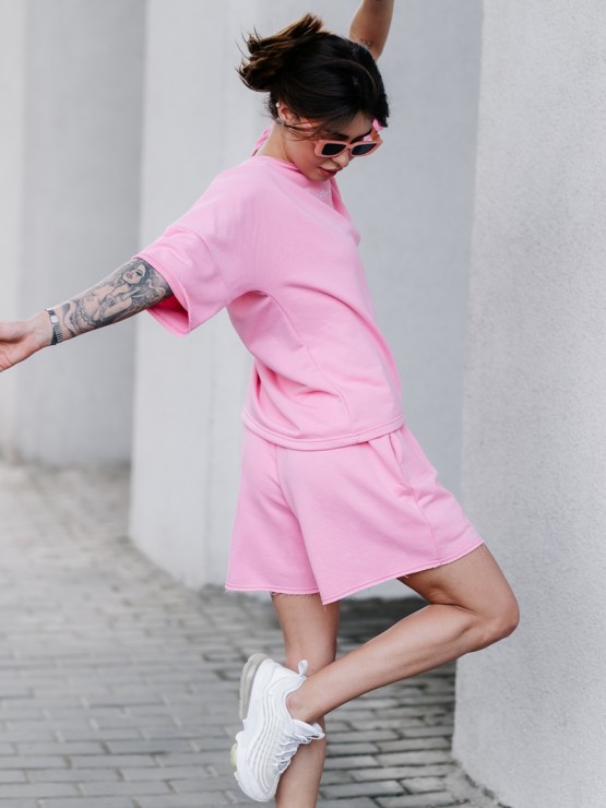 Костюм свободного кроя - Футболка, шорты - "София" - Розовый 2