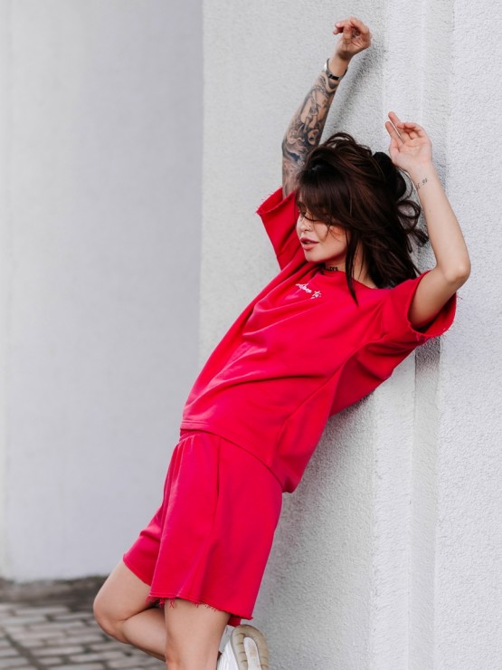 Костюм свободного кроя - Футболка, шорты - "София" - Малиновый 1