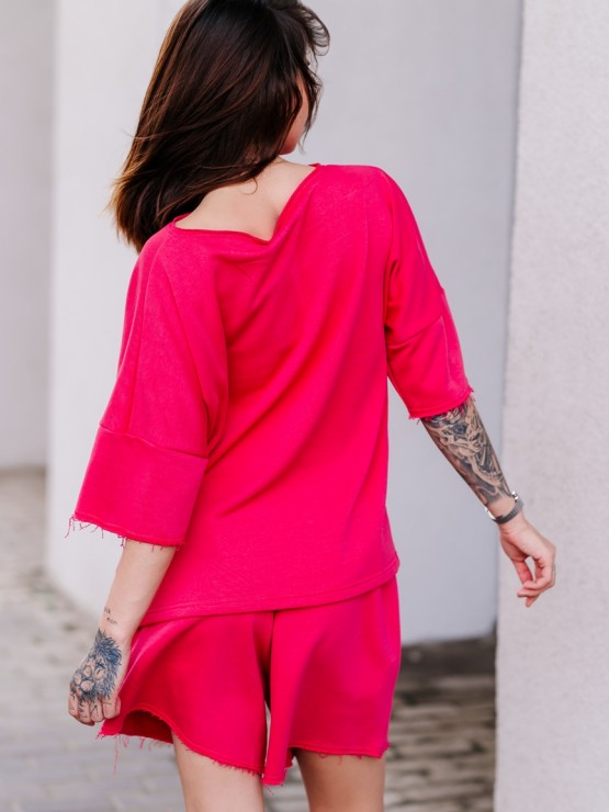 Костюм свободного кроя - Футболка, шорты - "София" - Малиновый 2