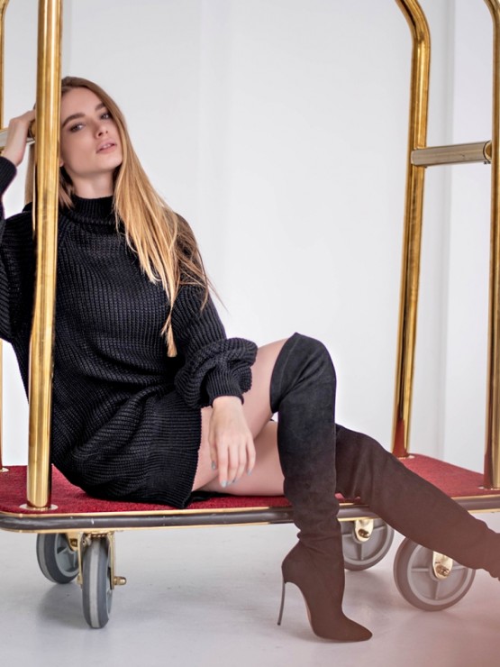 Жіноча туніка з високим горлом - Вовна - Акрил - "Міра" чорний Жіноча туніка з високим горлом - Вовна - Акрил - "Міра" чорний 1