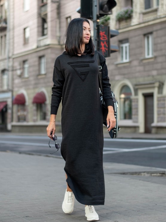 Теплое длинное платье с капюшоном - Машинная вязка - "Агата" - Черное 1