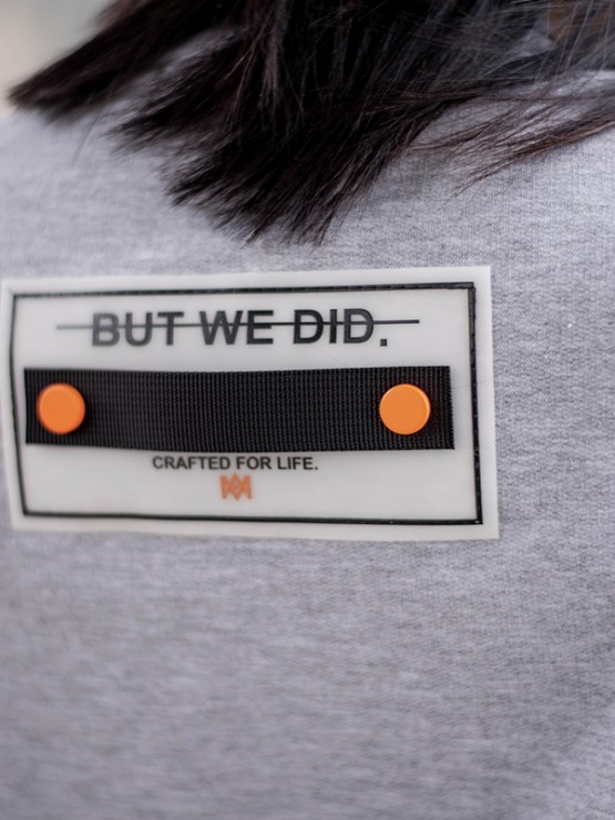 Жіночий спортивний костюм-трійка з коротким топом, брюками та бомбером - "Б'янка" - сірий крейда Жіночий спортивний костюм-трійка з коротким топом, брюками та бомбером - "Б'янка" - сірий крейда 8