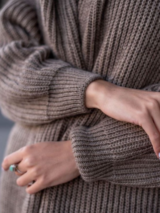 Жіночий кардиган з капюшоном - напiвшерсть-шоколад 9