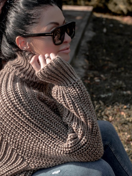 Женский свитер крупной вязки - Шерсть - Акрил - «Джолли» - Кофе 3